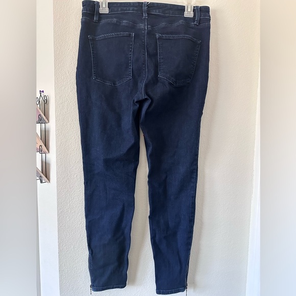 White House Black Market Skinny Blue Ankle Zip Jeans - Picture 2 of 7